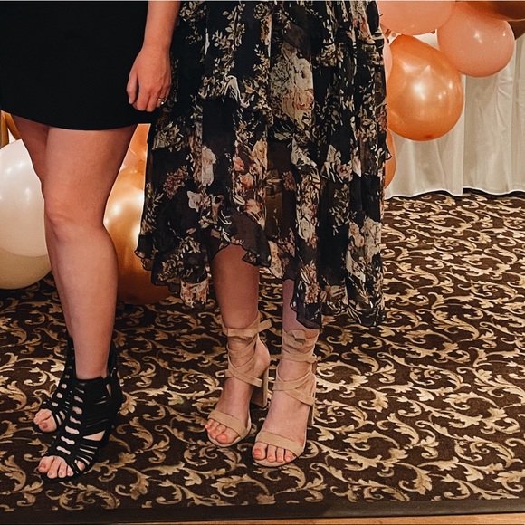 Steve Madden Cosmos Suede Wrap Heel - Picture 7 of 7